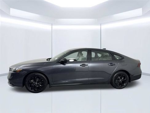 Certified 2025 Honda Accord SE image 31