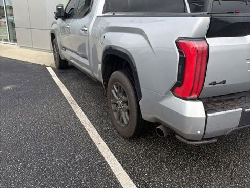 Used 2023 Toyota Tundra Platinum AWD/4WD image 4