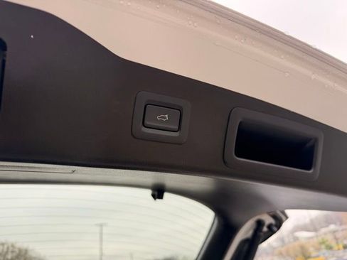 Used 2023 MAZDA CX-5 AWD 2.5 S w/ Premium Package image 9