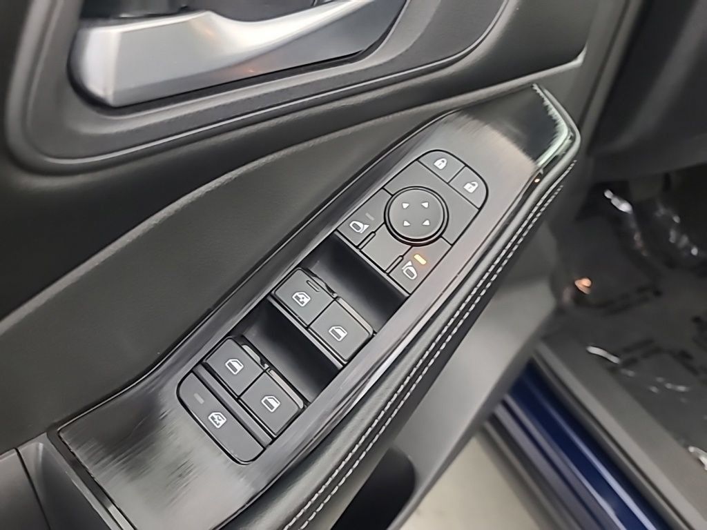 Used 2026 Nissan Rogue SV AWD/4WD image 22