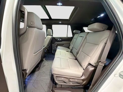 Used 2022 Chevrolet Tahoe LT w/ Luxury Package AWD/4WD image 24