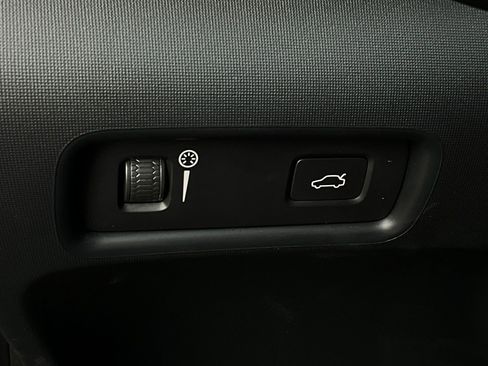 Used 2021 Polestar Polestar 2 image 26