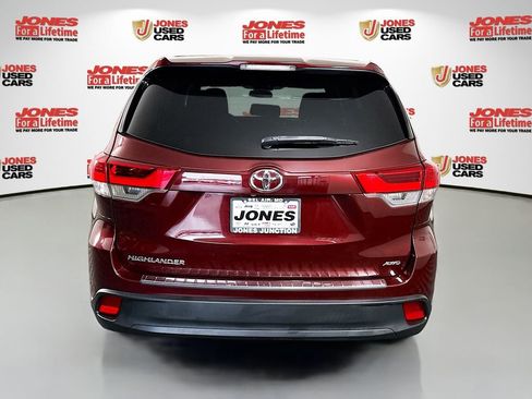 Certified 2019 Toyota Highlander LE w/ Protection Package #3 AWD/4WD image 14