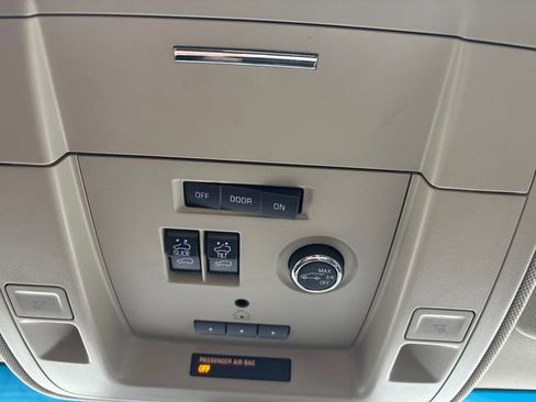 Used 2019 GMC Yukon SLT w/ Premium Edition image 56