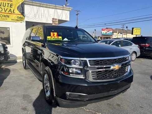 Used 2017 Chevrolet Suburban LT image 34