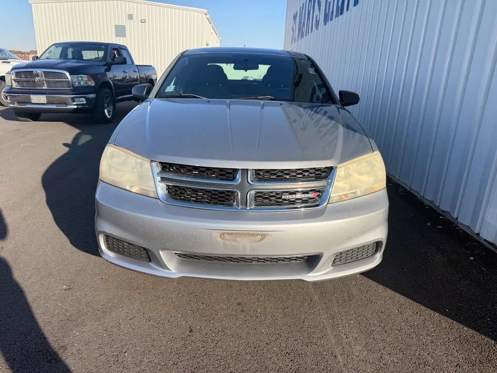 Used 2013 Dodge Avenger SE FWD image 3