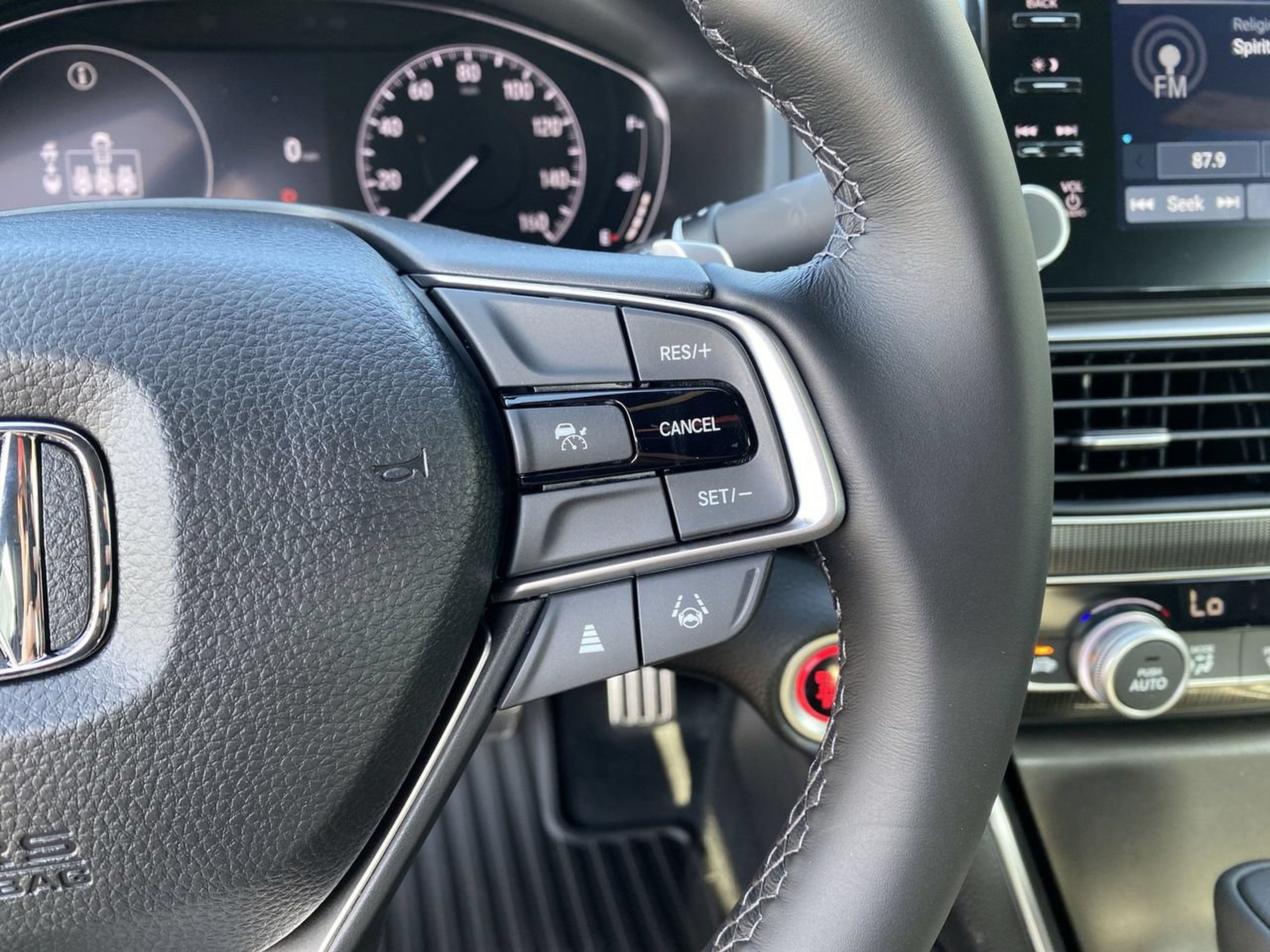 Used 2021 Honda Accord Sport image 25