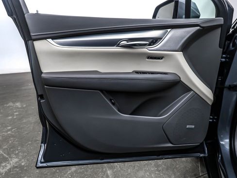 Used 2021 Cadillac XT5 Premium Luxury image 20