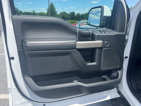 Used 2019 Ford F150 Raptor w/ Equipment Group 802A Luxury AWD/4WD image 8