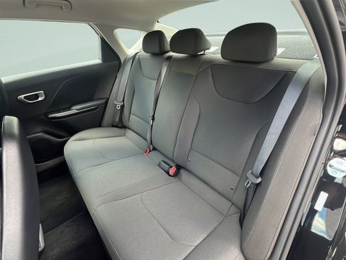 New 2026 Kia K4 FWD image 9