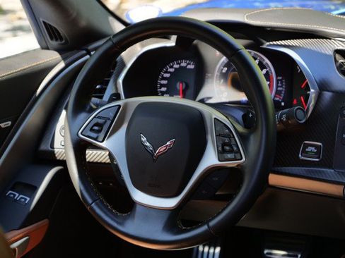 Used 2015 Chevrolet Corvette Stingray Coupe w/ 2LT Preferred Equipment Group RWD image 21