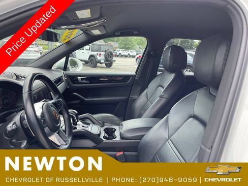 Used 2019 Porsche Cayenne AWD/4WD image 4