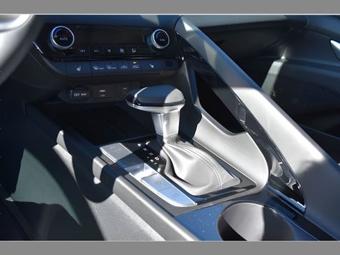 New 2026 Hyundai Elantra Limited FWD image 25