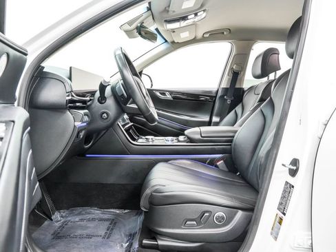 Used 2025 Genesis GV80 2.5T Standard AWD/4WD image 16