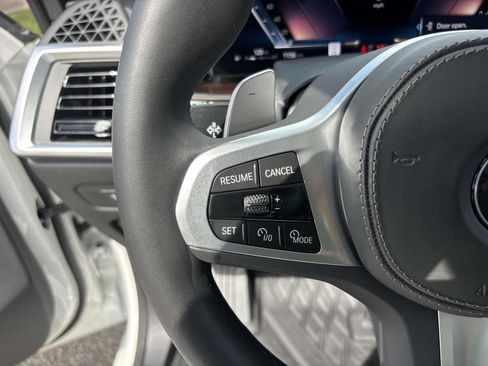 Used 2026 BMW X5 xDrive40i w/ M Sport Package image 17