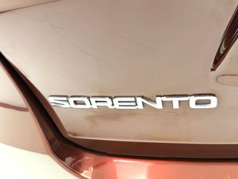 Used 2019 Kia Sorento AWD V6 image 14