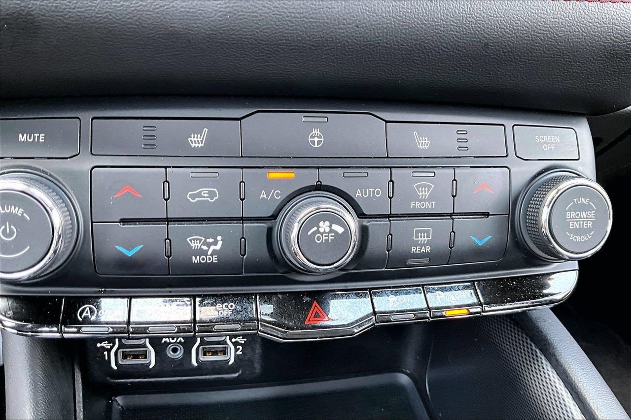 Certified 2025 Dodge Durango GT AWD/4WD image 17
