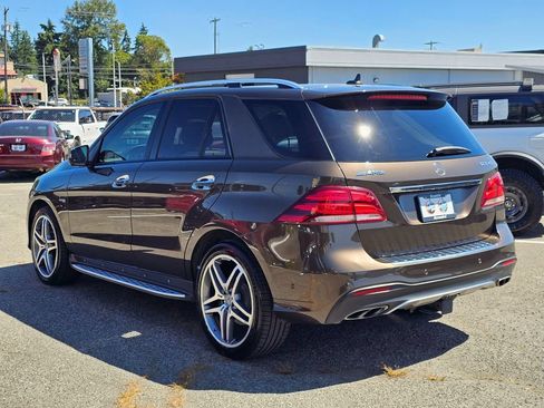 Used 2017 Mercedes-Benz GLE 43 AMG 4MATIC image 5