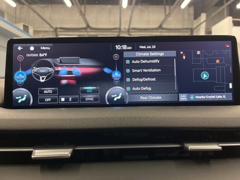 Used 2025 Genesis GV70 3.5T Sport image 21