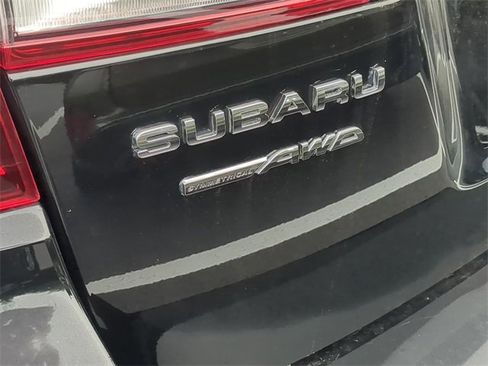 Used 2018 Subaru Outback 2.5i Premium image 10