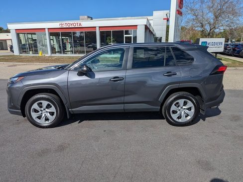 Used 2024 Toyota RAV4 LE image 2
