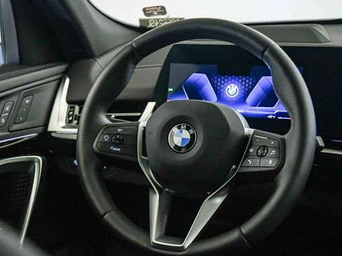 Used 2026 BMW X2 xDrive28i AWD/4WD image 13