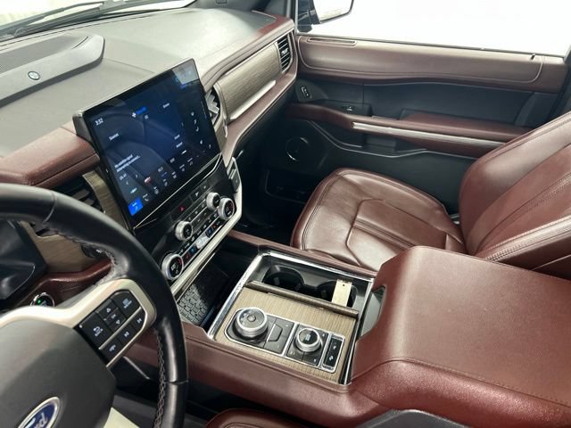 Used 2023 Ford Expedition Limited AWD/4WD image 26
