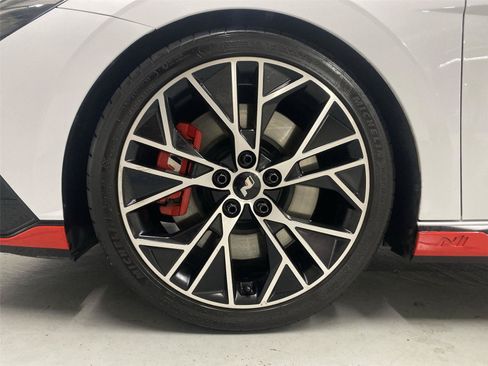 Used 2022 Hyundai Elantra N FWD image 23