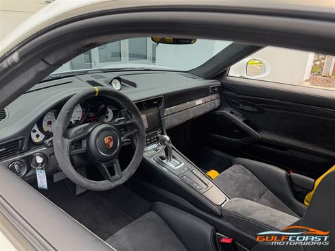 Used 2018 Porsche 911 GT2 RS RWD image 2