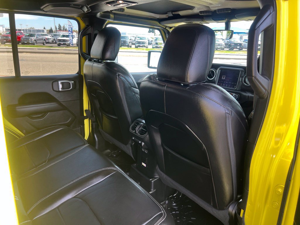 Used 2023 Jeep Wrangler Unlimited Sahara AWD/4WD image 45