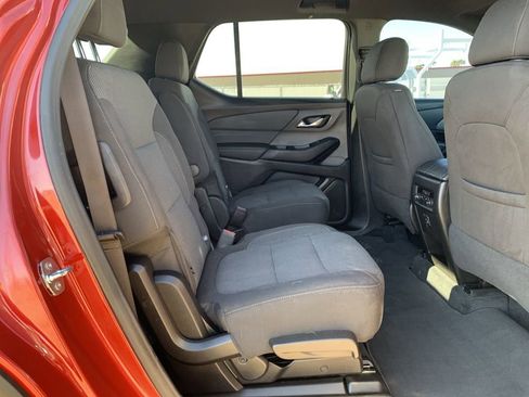 Certified 2023 Chevrolet Traverse LT FWD image 25