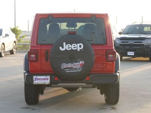 New 2026 Jeep Wrangler Unlimited Sport AWD/4WD image 7