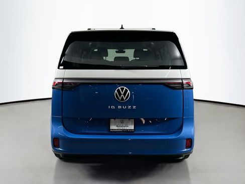 New 2025 Volkswagen ID. Buzz 1st Edition image 5