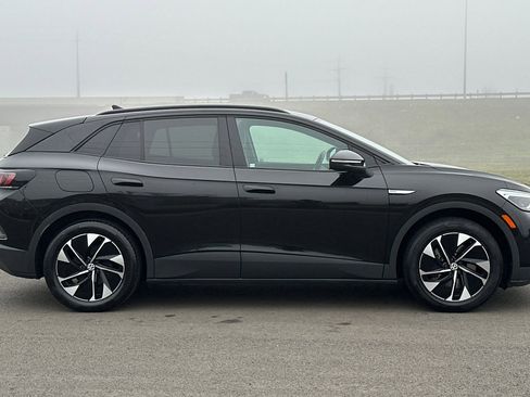 Used 2021 Volkswagen ID.4 Pro w/ ID.4 Protection Package image 2