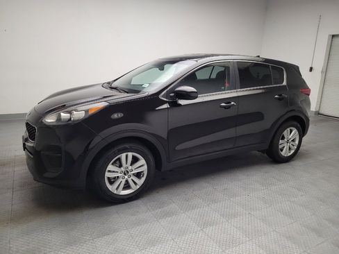 Used 2017 Kia Sportage LX w/ Option Group 012 FWD image 2