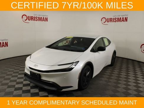 Used 2023 Toyota Prius LE FWD image 2