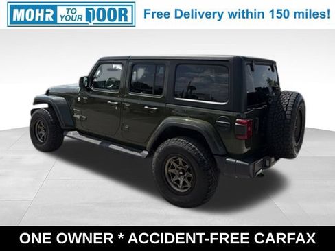 Used 2022 Jeep Wrangler Unlimited Sahara w/ LED Lighting Group AWD/4WD image 3