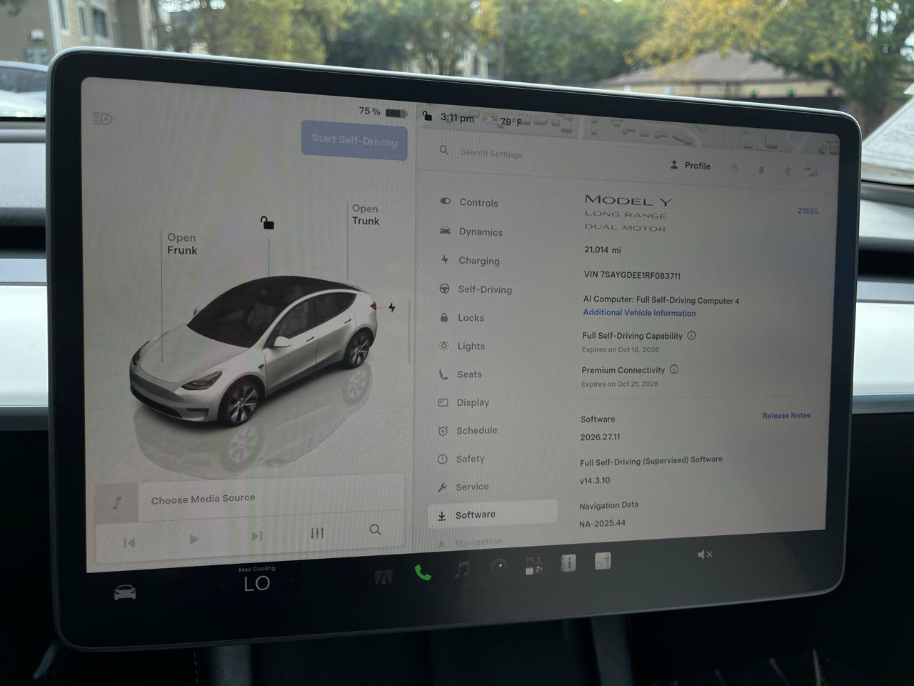 Used 2024 Tesla Model Y Long Range AWD/4WD image 7