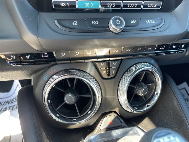 Used 2017 Chevrolet Camaro LT RWD image 18