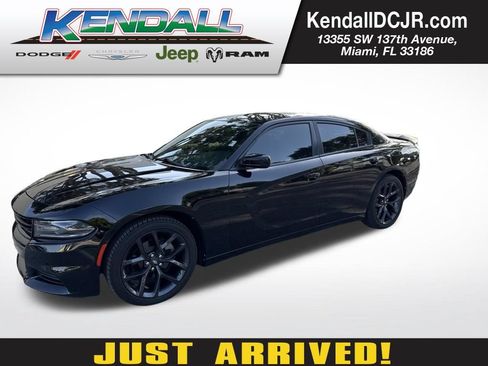Used 2021 Dodge Charger SXT w/ Blacktop Package RWD image 1