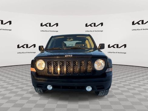 Used 2015 Jeep Patriot Latitude image 3