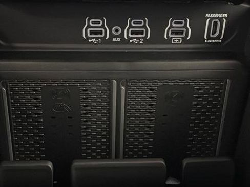 New 2026 RAM 1500 Laramie w/ Night Edition image 44