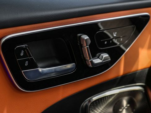 New 2025 Mercedes-Benz C 300 4MATIC Sedan image 11