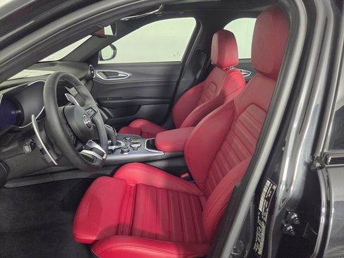 New 2026 Alfa Romeo Giulia w/ Driving Assist Package RWD image 8