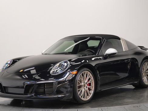 Used 2019 Porsche 911 Targa 4 GTS AWD/4WD image 5