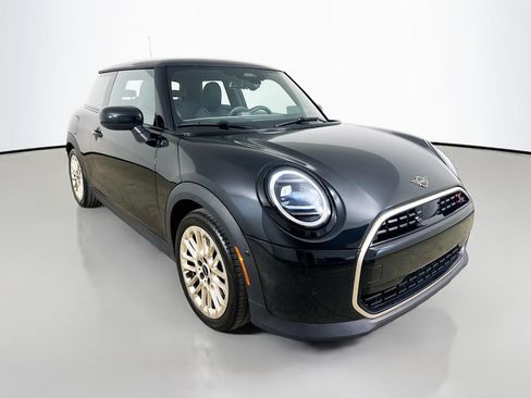Used 2025 MINI Cooper S FWD image 3
