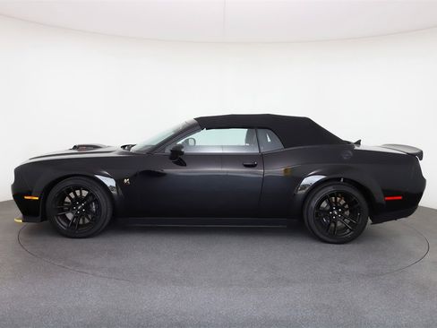 Used 2023 Dodge Challenger R/T Scat Pack image 2