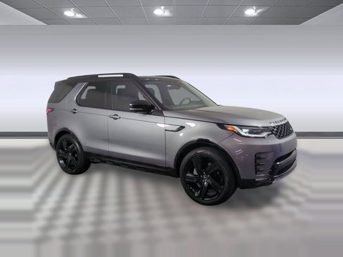 Certified 2025 Land Rover Discovery Dynamic SE image 5