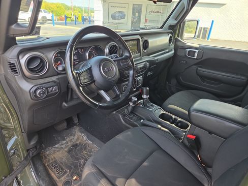 Used 2022 Jeep Gladiator Sport AWD/4WD image 8