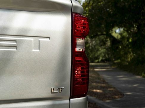 Used 2020 Chevrolet Silverado 2500 LT w/ Texas Edition RWD image 13